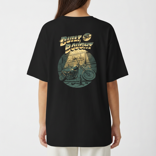 "BUILT, NOT BOUGHT (OVERSIZED)" Camiseta Oversized Básica