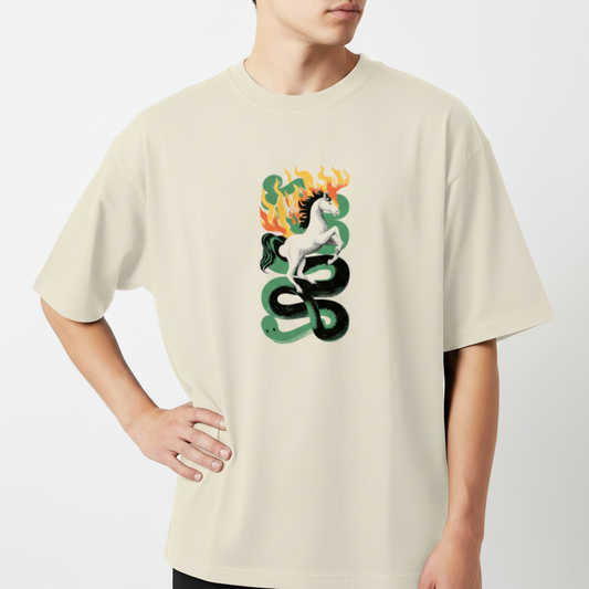 "Camiseta oversized - Horse on fire" Camiseta Oversized Básica