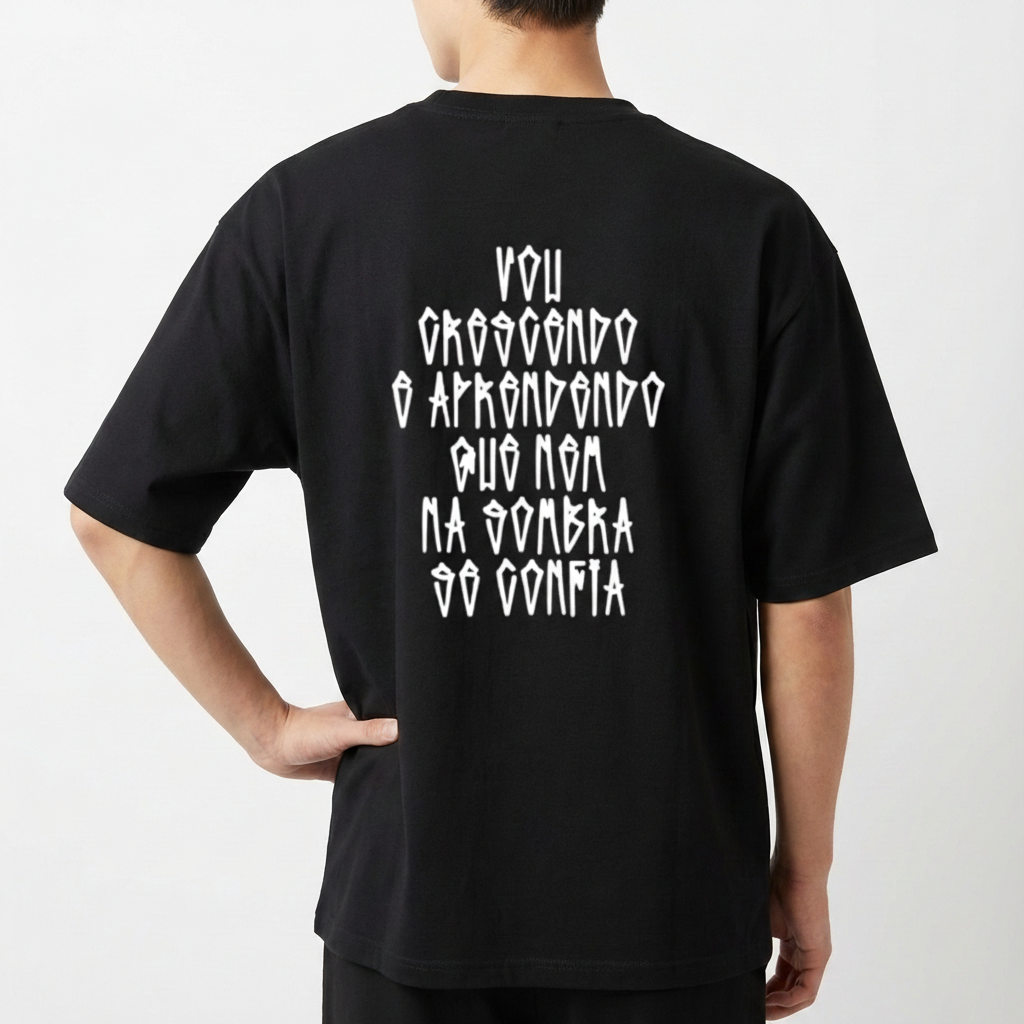 "Camiseta Orochi Shadow Oversized" Camiseta Oversized Básica