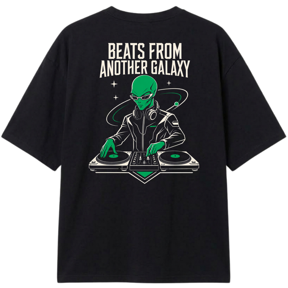 "BEATS FFROM ANOTHER GALAXY" Camiseta Oversized Classic