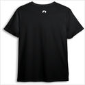 Camiseta com estampa frontal de texto "Navas Project Sports&Outdoors Keep Running" e estampa traseira de pequeno símbolo gráfico na parte superior central.