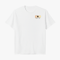 Camiseta com estampa frontal de "FAFO" estilizado e estampa traseira de ilustração com helicópteros, figura com venda e frases "Fuck Around" e "Find Out".
