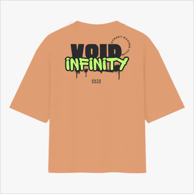 Camiseta com estampa traseira de "VOID INFINITY" com efeito de tinta escorrendo, acompanhada por "STREET RACING CLUB" em arco e "ESTD 2023" abaixo.