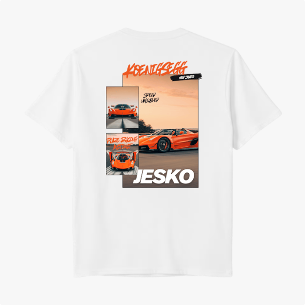 Camiseta com estampa traseira de carro esportivo em alta velocidade com três imagens, incluindo vistas frontais e laterais, com lettering dinâmico.