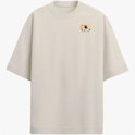 Camiseta com estampa frontal de letras grandes "FAFO" e estampa traseira de imagem de homem com helicópteros ao fundo e frases "Fuck Around Find Out".
