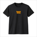 Camiseta com estampa frontal de texto estilizado "RUNNIN WILD" em fonte bold e angular, destacando-se de maneira centralizada.
