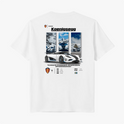 Camiseta com estampa traseira de carro esportivo Koenigsegg em paisagem de montanhas nevadas, detalhes técnicos e logotipo da marca.