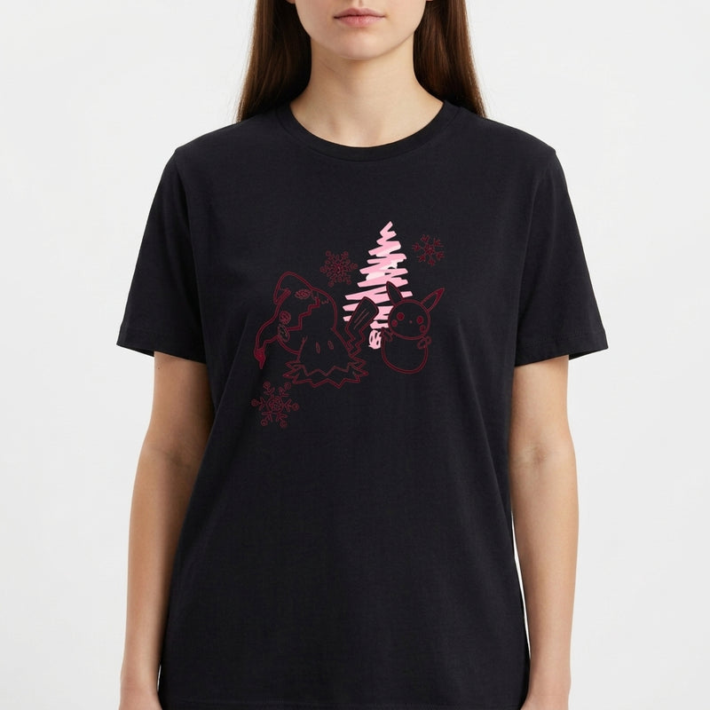 "Mimikyu Camiseta de Férias de Inverno Pokémon - Camiseta Premium Unissex Base" Camiseta Básica Unissex
