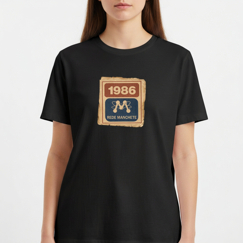 "NOSTALGIC" Camiseta Básica Unissex