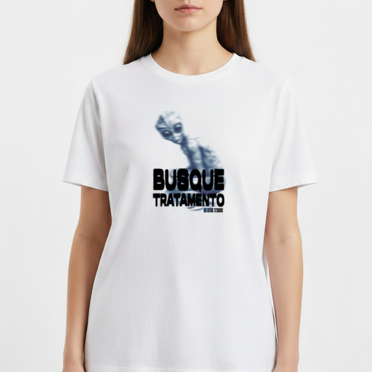 "BUSQUE TRATAMENTO // REGULAR // NO SENSE STUDIOS" Camiseta Básica Unissex