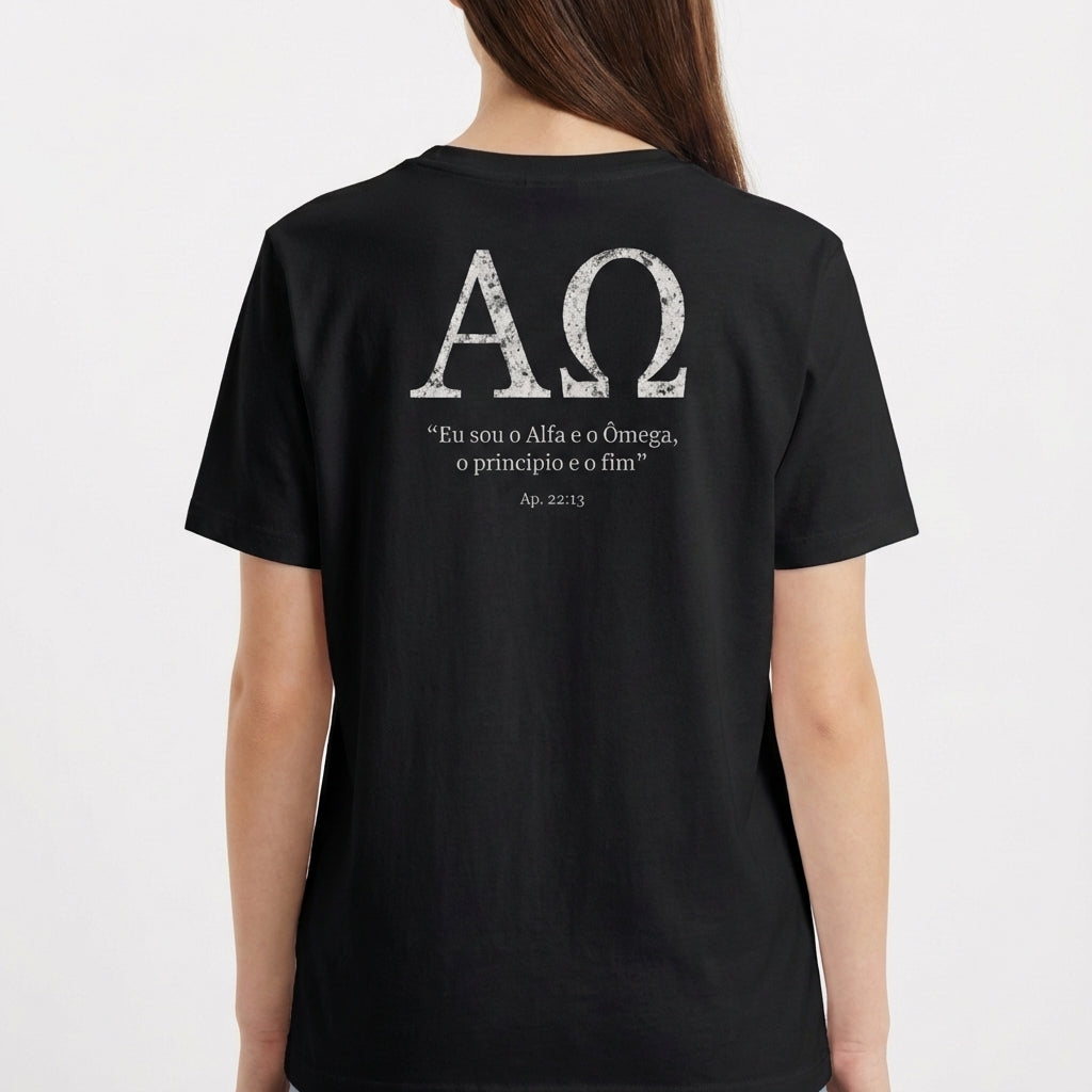 "CAMISETA ALFA E ÔMEGA - APOCALIPSE 22:13" Camiseta Básica Unissex
