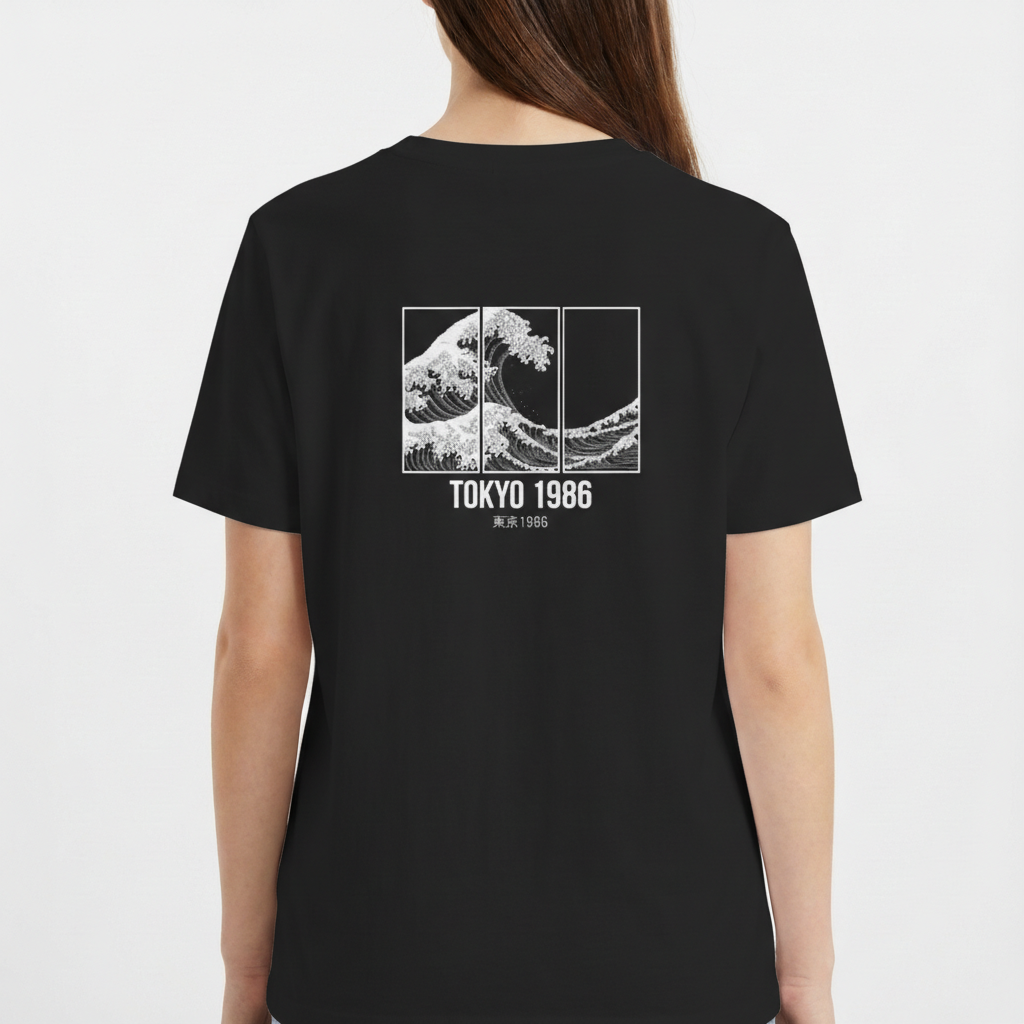 "Camiseta Básica Unissex - Tokyo 1986" Camiseta Básica Unissex