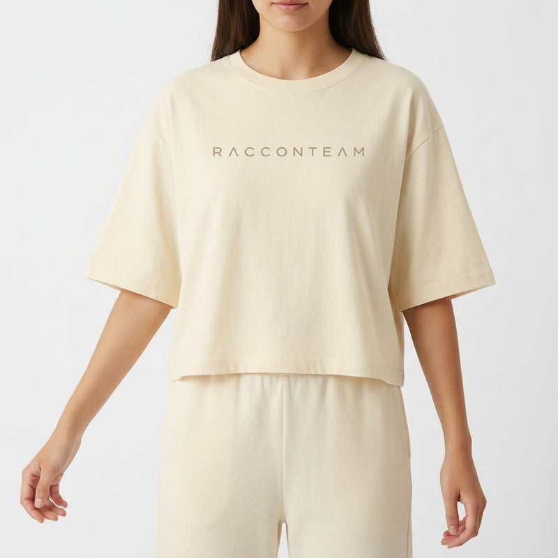 "BUILT DIFFERENT" Camiseta Oversized Básica