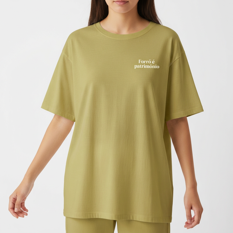 "Foró é patrimônio lateral" Camiseta Oversized Básica