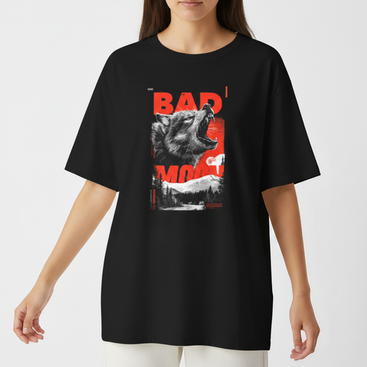 "Camiseta oversized - Bad moon" Camiseta Oversized Básica