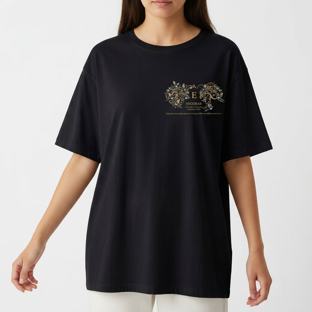 "Os Fios do Destino" Camiseta Oversized Básica