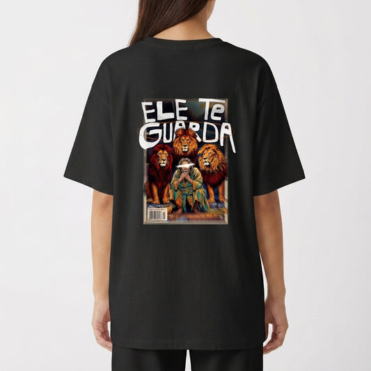 "Ele te guarda / Daniel 6" Camiseta Oversized Básica