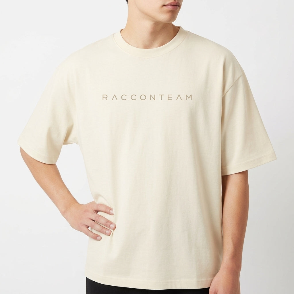 "BUILT DIFFERENT" Camiseta Oversized Básica