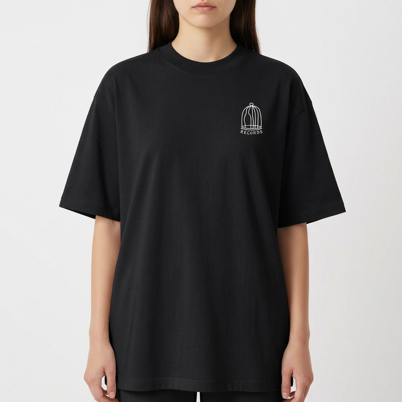 "Camiseta Oversized Premium - Gaiola (Moça, Minha Menina)" Camiseta Oversized Premium