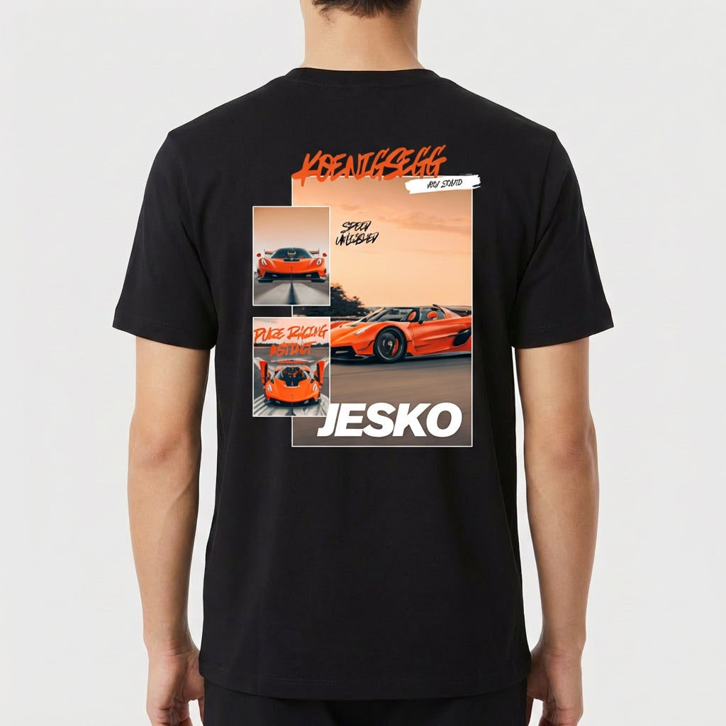 Camiseta com estampa traseira de carro esportivo em alta velocidade com três imagens, incluindo vistas frontais e laterais, com lettering dinâmico.